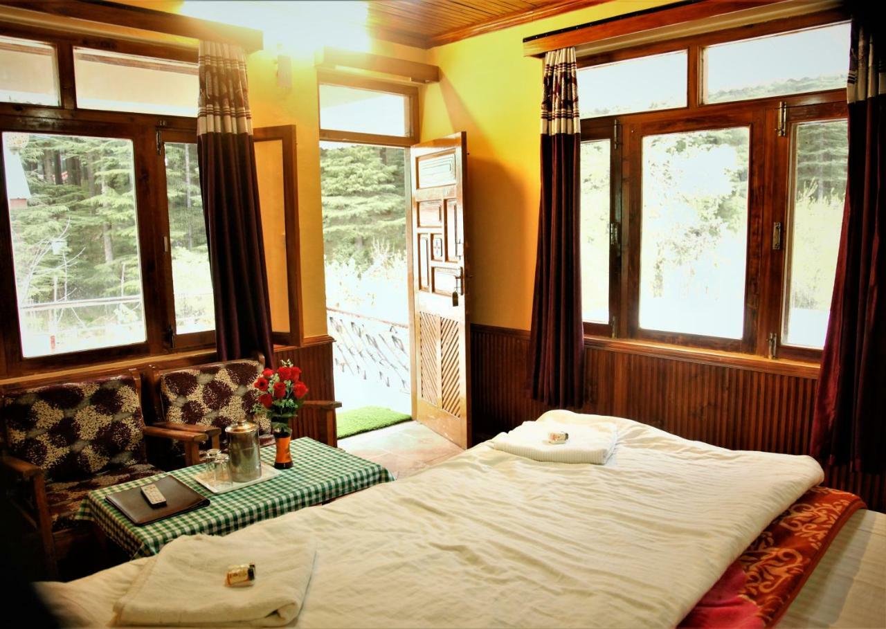 Hotel Chetna Manāli Exteriér fotografie