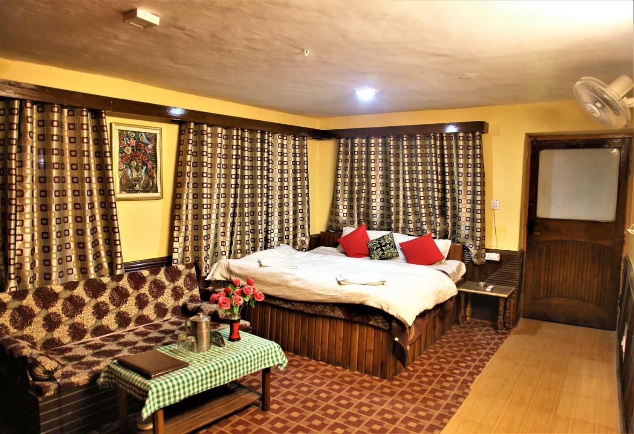 Hotel Chetna Manāli Exteriér fotografie