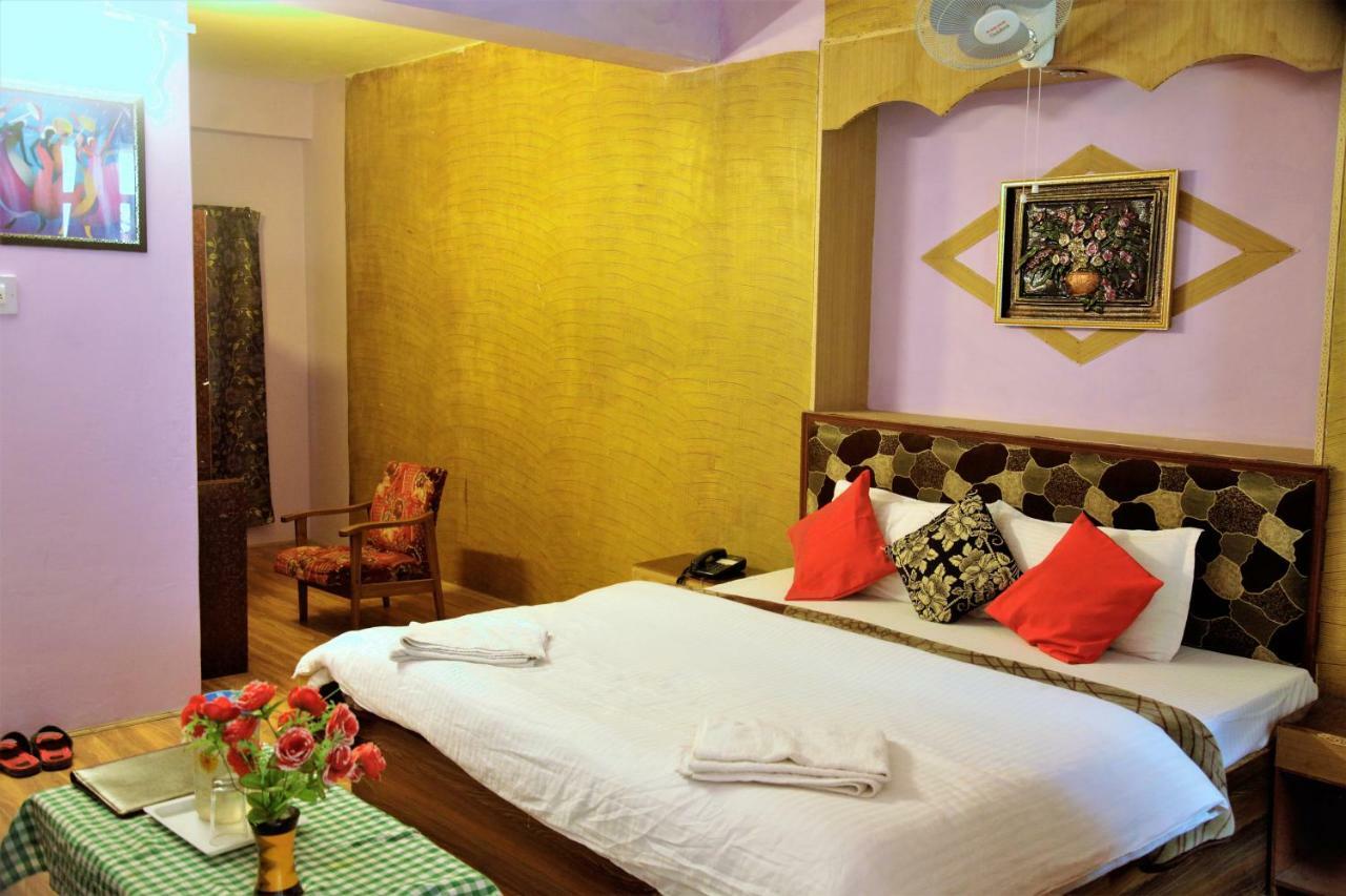Hotel Chetna Manāli Exteriér fotografie